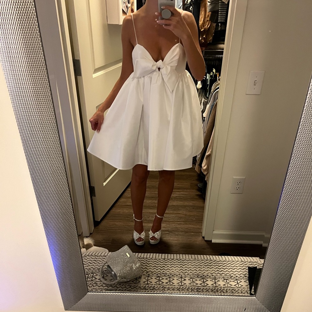 Elegant White Bow Dress